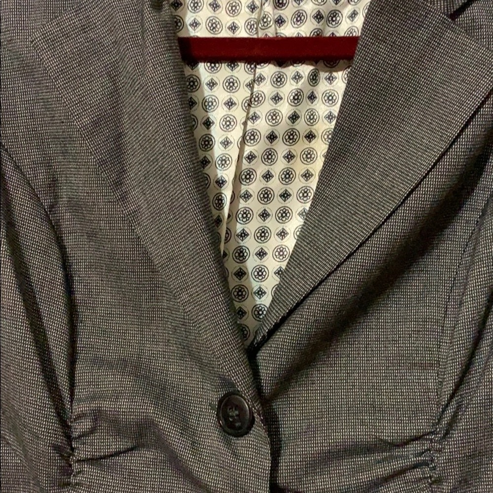 Jacket - Picture 2 of 5